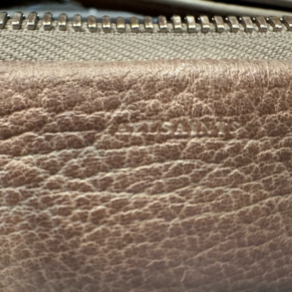 Allsaints Vincent crossbody bag in distressed thick taupe brown leather - Picture 2 of 6